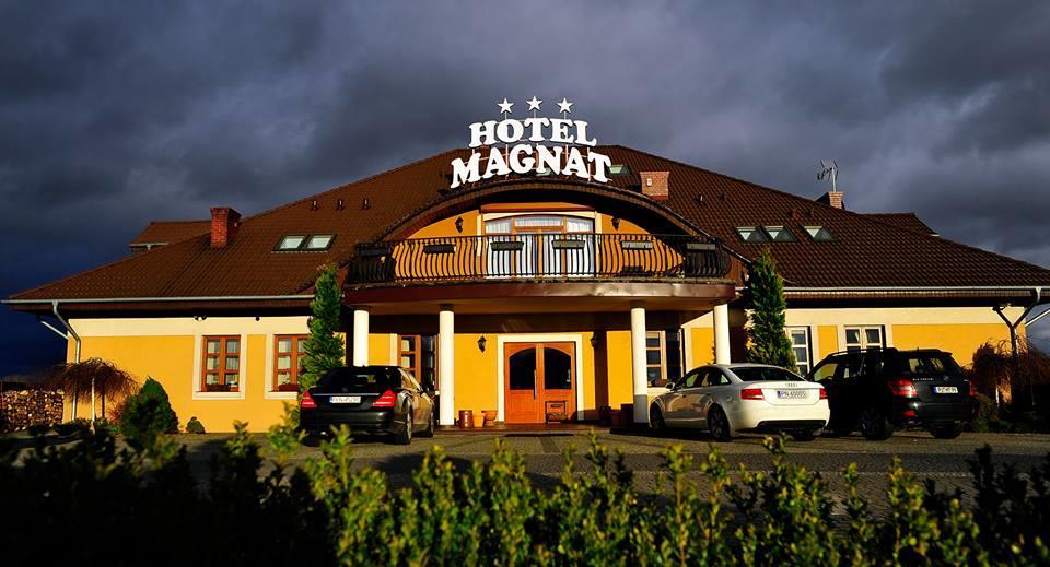 Hotel Magnat Słupca Exteriér fotografie